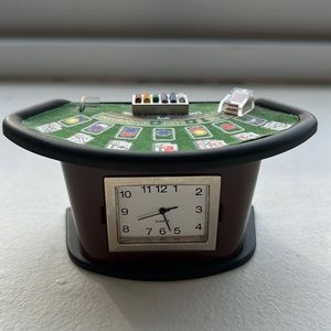 Vintage Quartz Black Jack Table Clock
